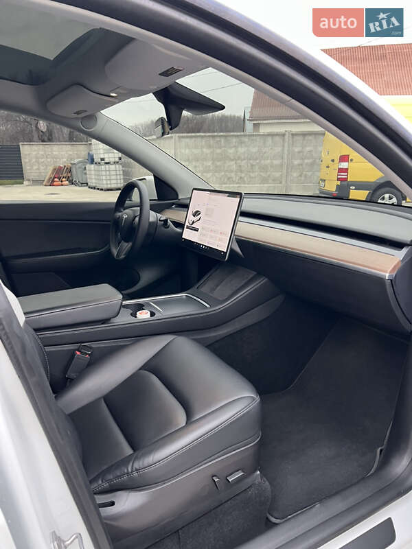 Позашляховик / Кросовер Tesla Model Y 2021 в Білій Церкві фото 22 Позашляховик / Кросовер Tesla Model Y 2021 в Білій Церкві