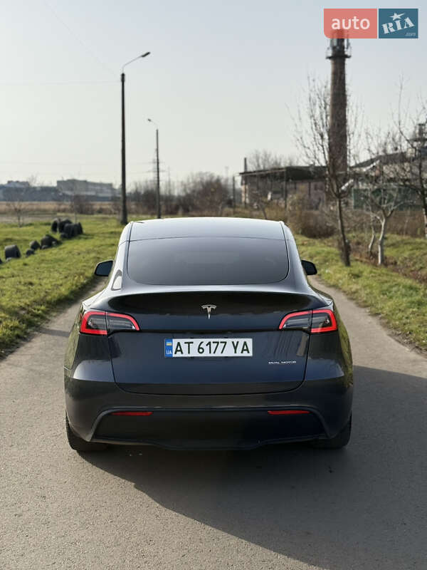 Позашляховик / Кросовер Tesla Model Y 2022 в Івано-Франківську фото 4 Позашляховик / Кросовер Tesla Model Y 2022 в Івано-Франківську