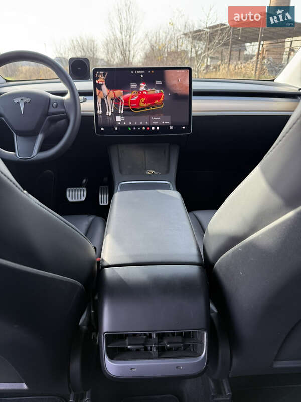 Позашляховик / Кросовер Tesla Model Y 2022 в Івано-Франківську фото 17 Позашляховик / Кросовер Tesla Model Y 2022 в Івано-Франківську