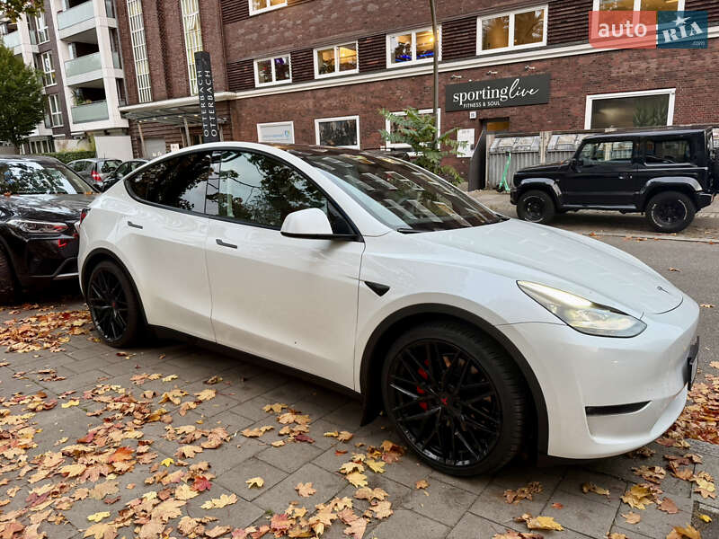 Tesla Model Y 2022
