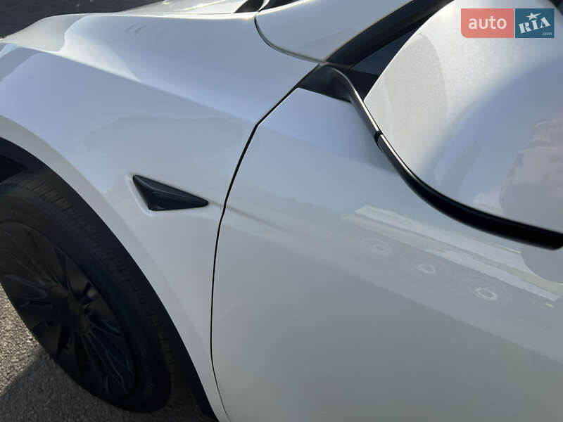 Позашляховик / Кросовер Tesla Model Y 2022 в Самборі