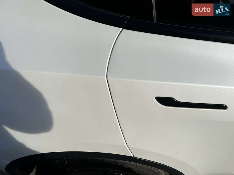 Позашляховик / Кросовер Tesla Model Y 2022 в Самборі