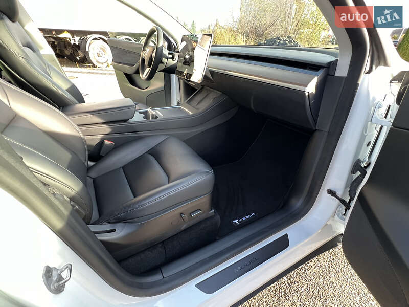 Позашляховик / Кросовер Tesla Model Y 2022 в Самборі