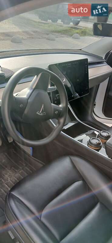 Внедорожник / Кроссовер Tesla Model Y 2020 в Хмельницком