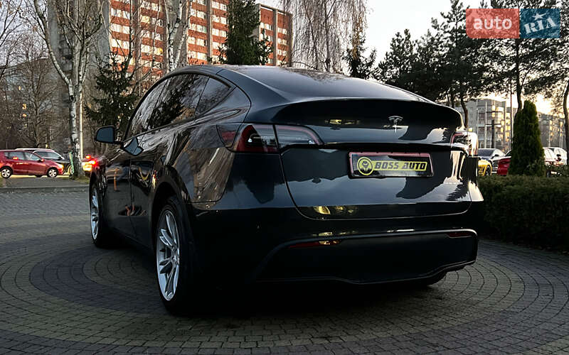 Внедорожник / Кроссовер Tesla Model Y 2024 в Львове