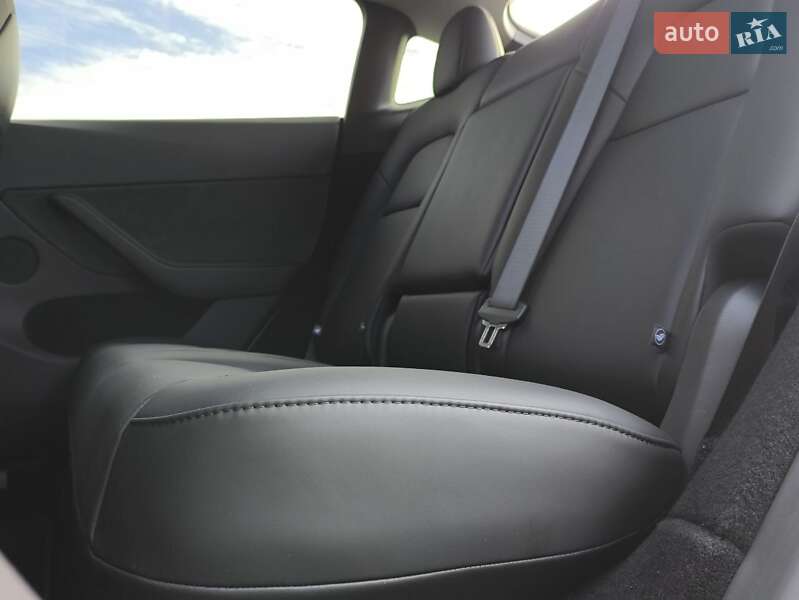 Внедорожник / Кроссовер Tesla Model Y 2024 в Киеве фото 31 Внедорожник / Кроссовер Tesla Model Y 2024 в Киеве