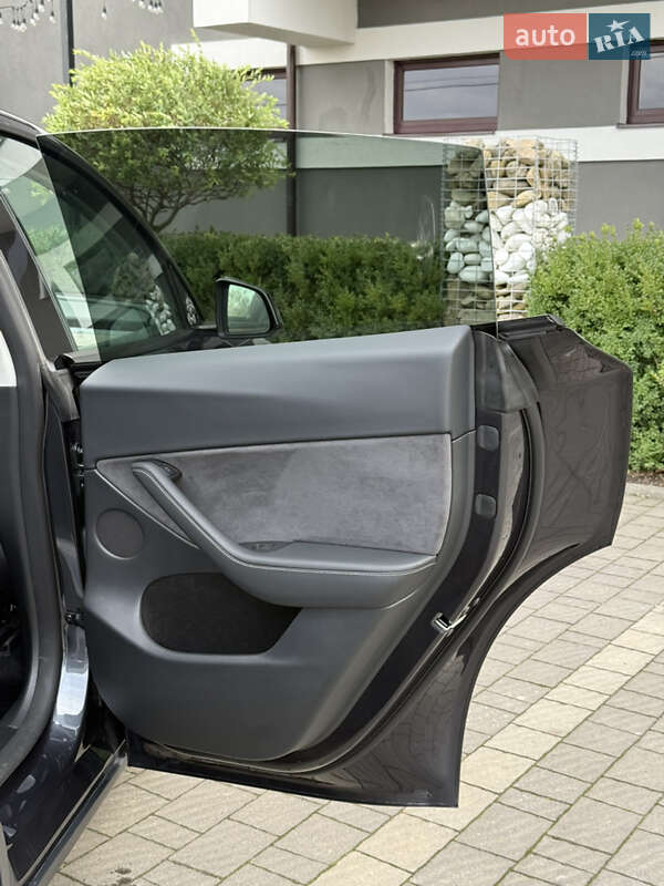 Позашляховик / Кросовер Tesla Model Y 2024 в Стрию фото 57 Позашляховик / Кросовер Tesla Model Y 2024 в Стрию