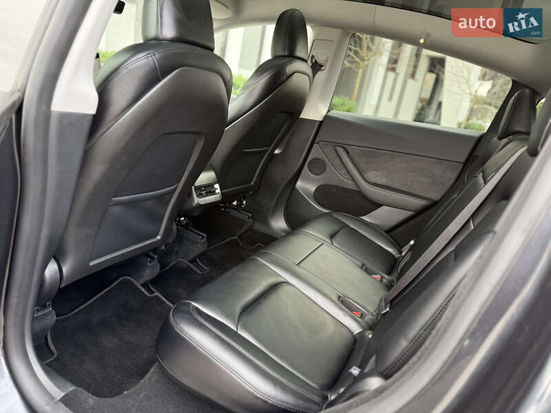 Позашляховик / Кросовер Tesla Model Y 2024 в Стрию фото 64 Позашляховик / Кросовер Tesla Model Y 2024 в Стрию