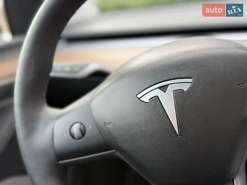 Позашляховик / Кросовер Tesla Model Y 2024 в Стрию фото 74 Позашляховик / Кросовер Tesla Model Y 2024 в Стрию