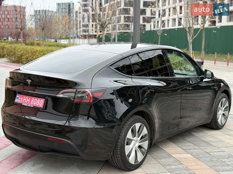Внедорожник / Кроссовер Tesla Model Y 2024 в Киеве
