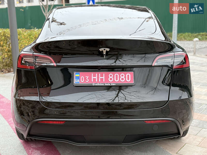 Внедорожник / Кроссовер Tesla Model Y 2024 в Киеве