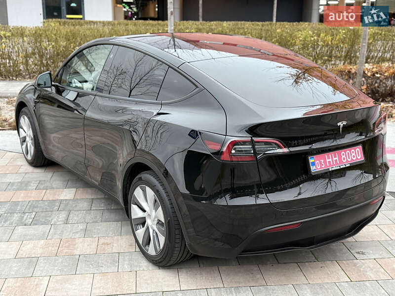 Внедорожник / Кроссовер Tesla Model Y 2024 в Киеве