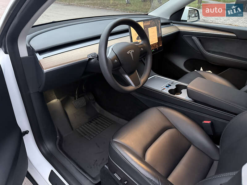 Внедорожник / Кроссовер Tesla Model Y 2023 в Каменском