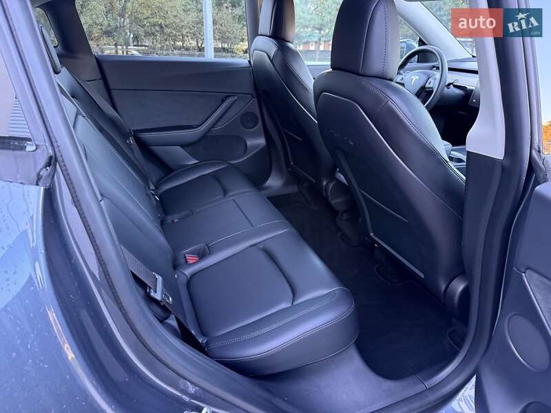 Внедорожник / Кроссовер Tesla Model Y 2022 в Львове