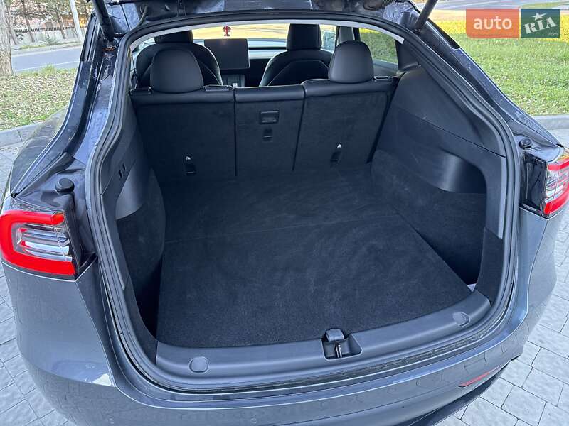 Внедорожник / Кроссовер Tesla Model Y 2022 в Львове