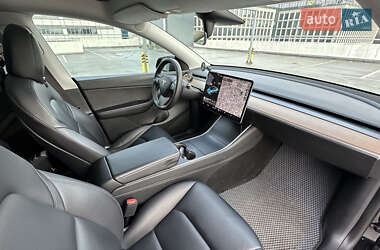 Внедорожник / Кроссовер Tesla Model Y 2021 в Львове