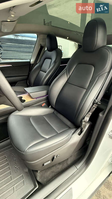 Позашляховик / Кросовер Tesla Model Y 2023 в Броварах фото 24 Позашляховик / Кросовер Tesla Model Y 2023 в Броварах