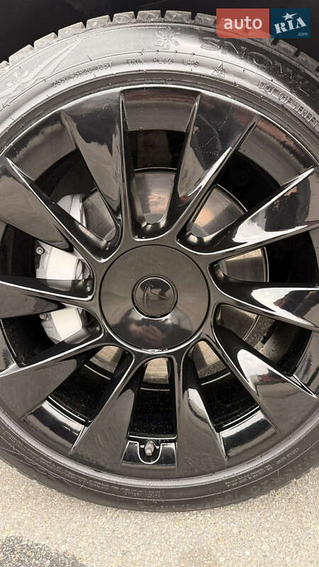 Позашляховик / Кросовер Tesla Model Y 2023 в Броварах фото 29 Позашляховик / Кросовер Tesla Model Y 2023 в Броварах