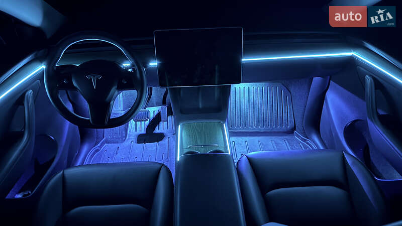 Позашляховик / Кросовер Tesla Model Y 2023 в Броварах фото 31 Позашляховик / Кросовер Tesla Model Y 2023 в Броварах