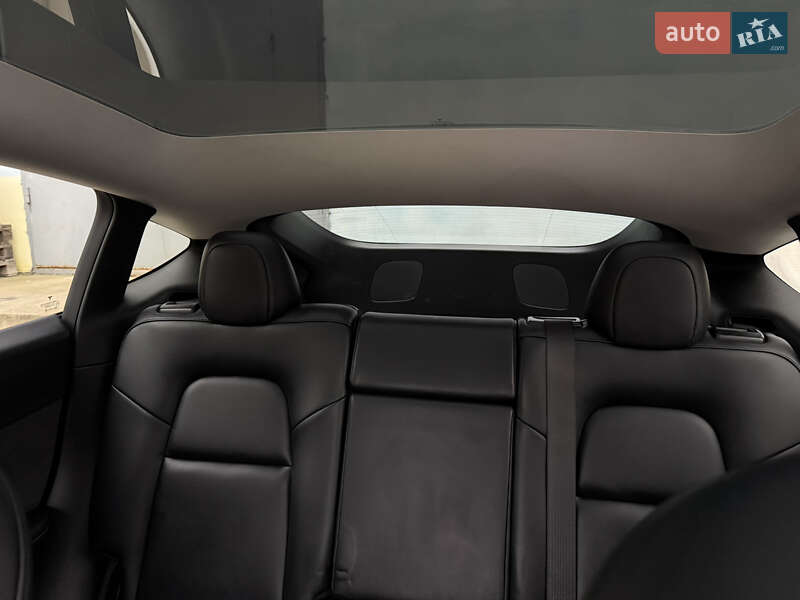Позашляховик / Кросовер Tesla Model Y 2021 в Вінниці