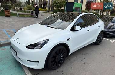 Внедорожник / Кроссовер Tesla Model Y 2022 в Киеве