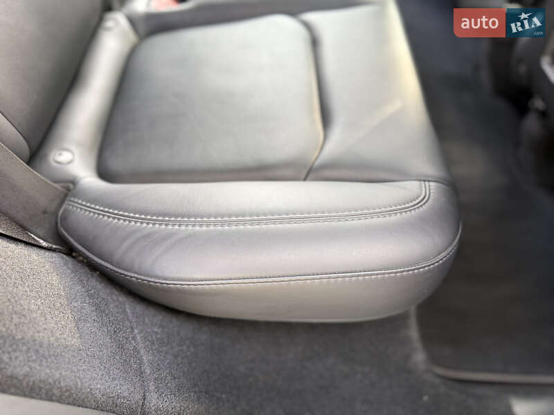 Внедорожник / Кроссовер Tesla Model Y 2023 в Харькове