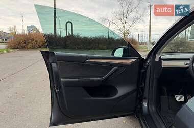 Внедорожник / Кроссовер Tesla Model Y 2023 в Кривом Роге