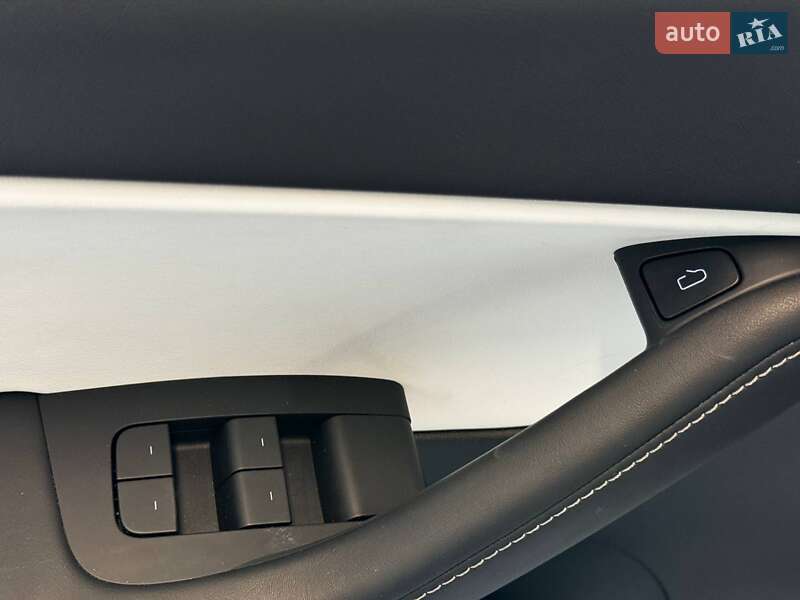 Внедорожник / Кроссовер Tesla Model Y 2021 в Львове фото 17 Внедорожник / Кроссовер Tesla Model Y 2021 в Львове