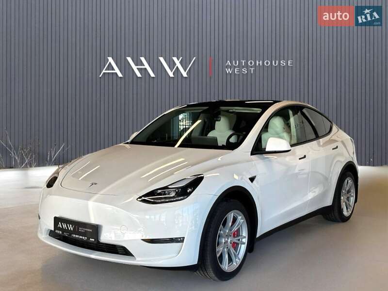 Tesla Model Y 2021