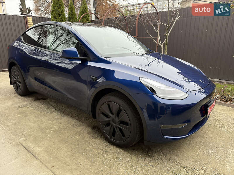 Позашляховик / Кросовер Tesla Model Y 2024 в Бучі