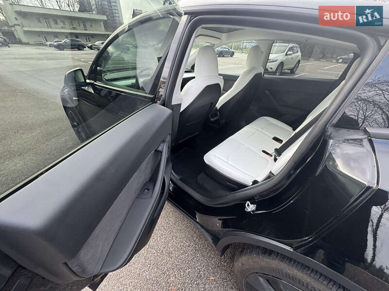 Внедорожник / Кроссовер Tesla Model Y 2024 в Харькове фото 13 Внедорожник / Кроссовер Tesla Model Y 2024 в Харькове