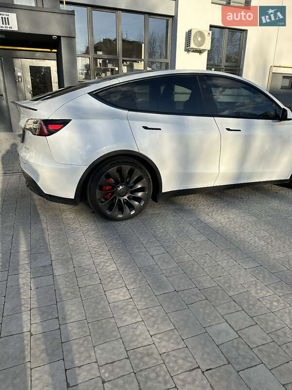 Позашляховик / Кросовер Tesla Model Y 2023 в Львові фото 17 Позашляховик / Кросовер Tesla Model Y 2023 в Львові