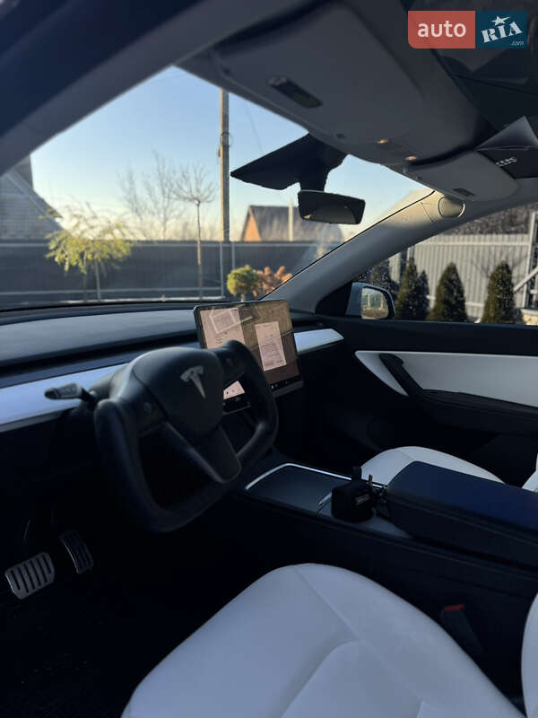 Внедорожник / Кроссовер Tesla Model Y 2021 в Тернополе