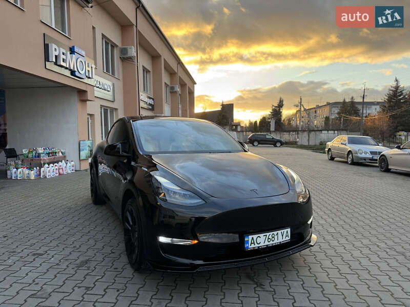 Внедорожник / Кроссовер Tesla Model Y 2020 в Луцке