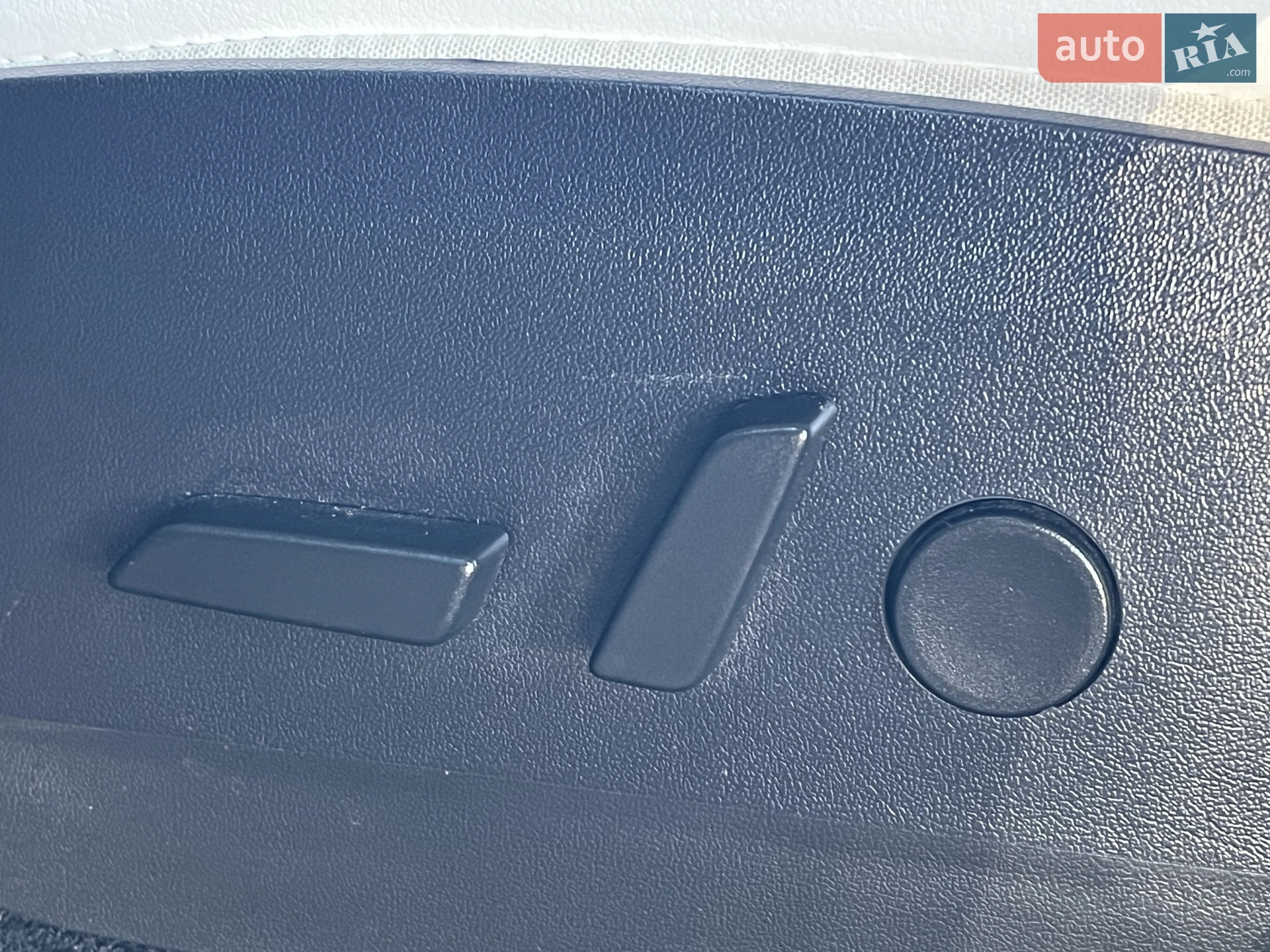2020 Tesla Model Y - мініатюра 26