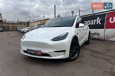 Внедорожник / Кроссовер Tesla Model Y 2024 в Запорожье