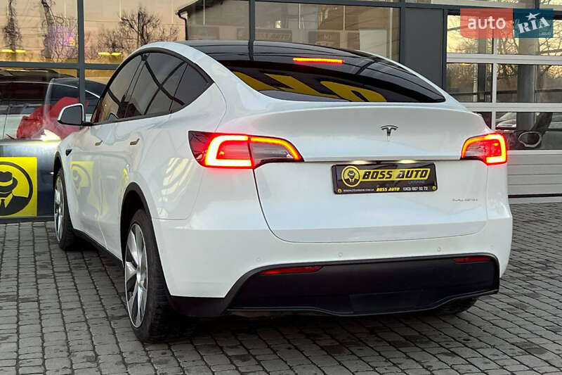 Внедорожник / Кроссовер Tesla Model Y 2022 в Ивано-Франковске