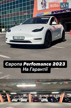 Внедорожник / Кроссовер Tesla Model Y 2022 в Киеве