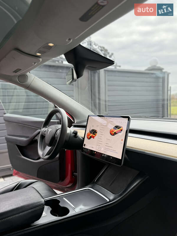 Внедорожник / Кроссовер Tesla Model Y 2022 в Дубно