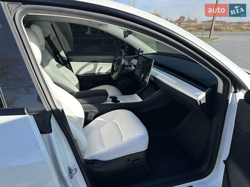 Позашляховик / Кросовер Tesla Model Y 2020 в Коломиї фото 16 Позашляховик / Кросовер Tesla Model Y 2020 в Коломиї