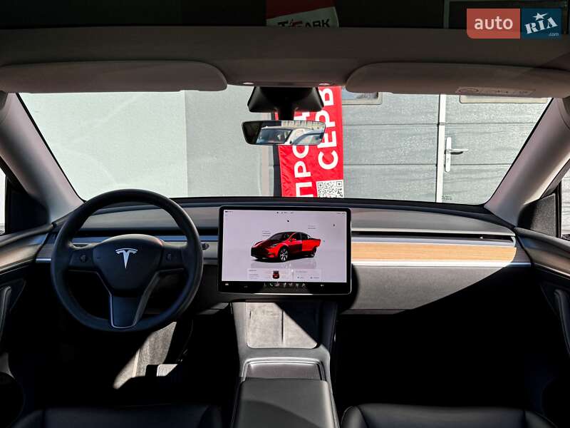 Внедорожник / Кроссовер Tesla Model Y 2022 в Киеве