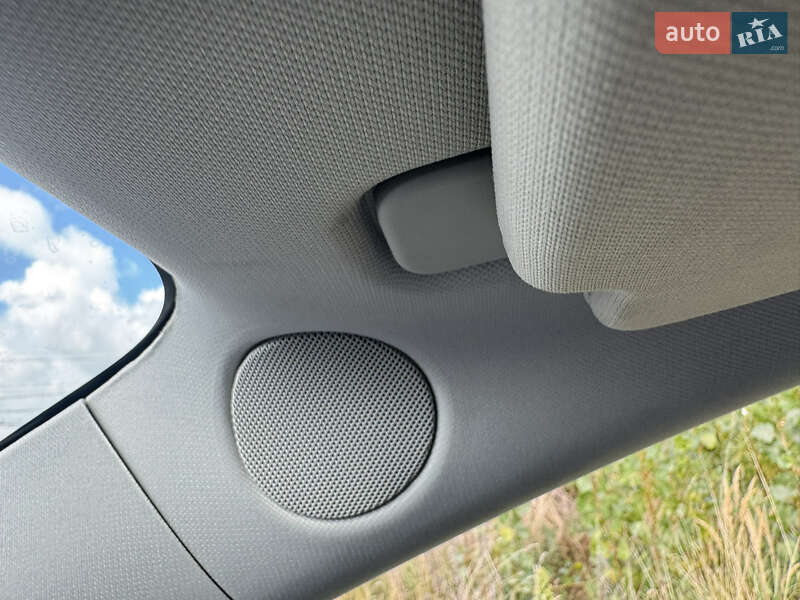 Внедорожник / Кроссовер Tesla Model Y 2024 в Львове