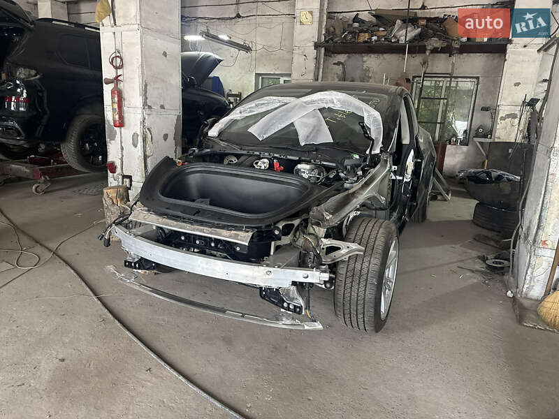 Внедорожник / Кроссовер Tesla Model Y 2024 в Львове
