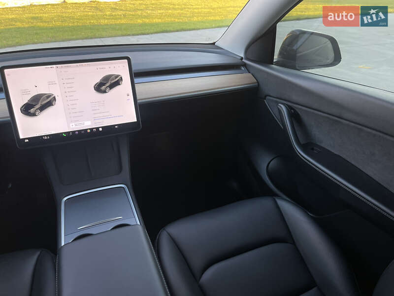 Позашляховик / Кросовер Tesla Model Y 2021 в Луцьку