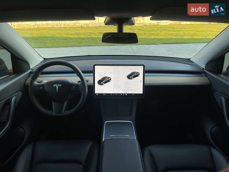 Позашляховик / Кросовер Tesla Model Y 2021 в Луцьку