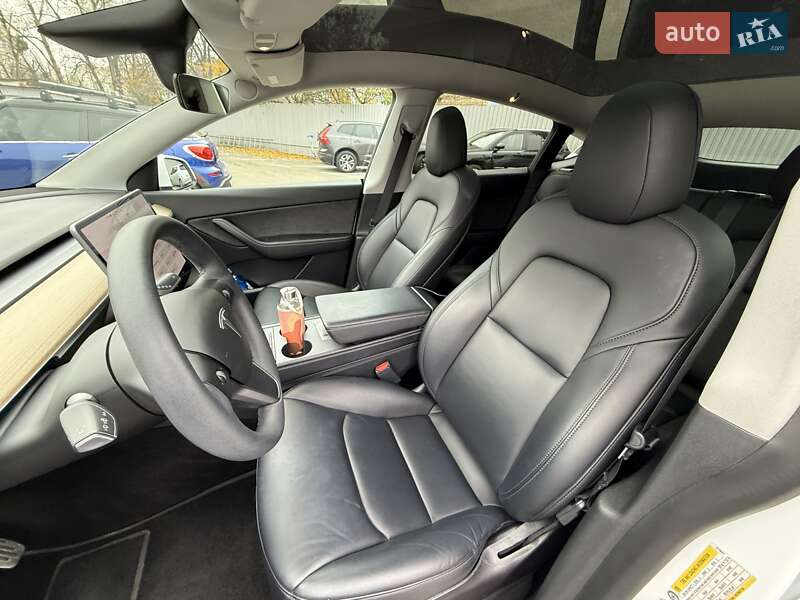 Позашляховик / Кросовер Tesla Model Y 2021 в Києві