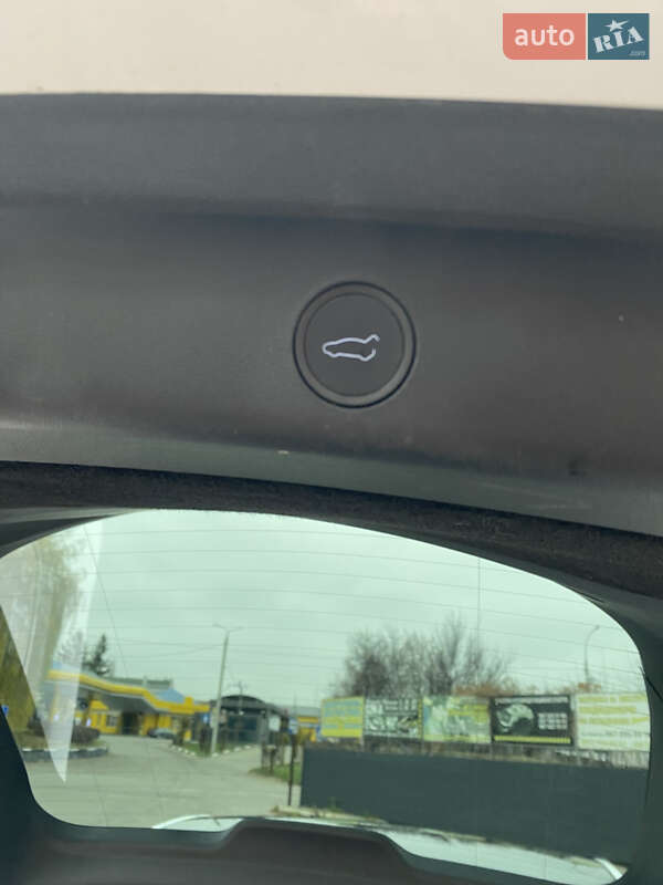 Позашляховик / Кросовер Tesla Model Y 2023 в Рівному