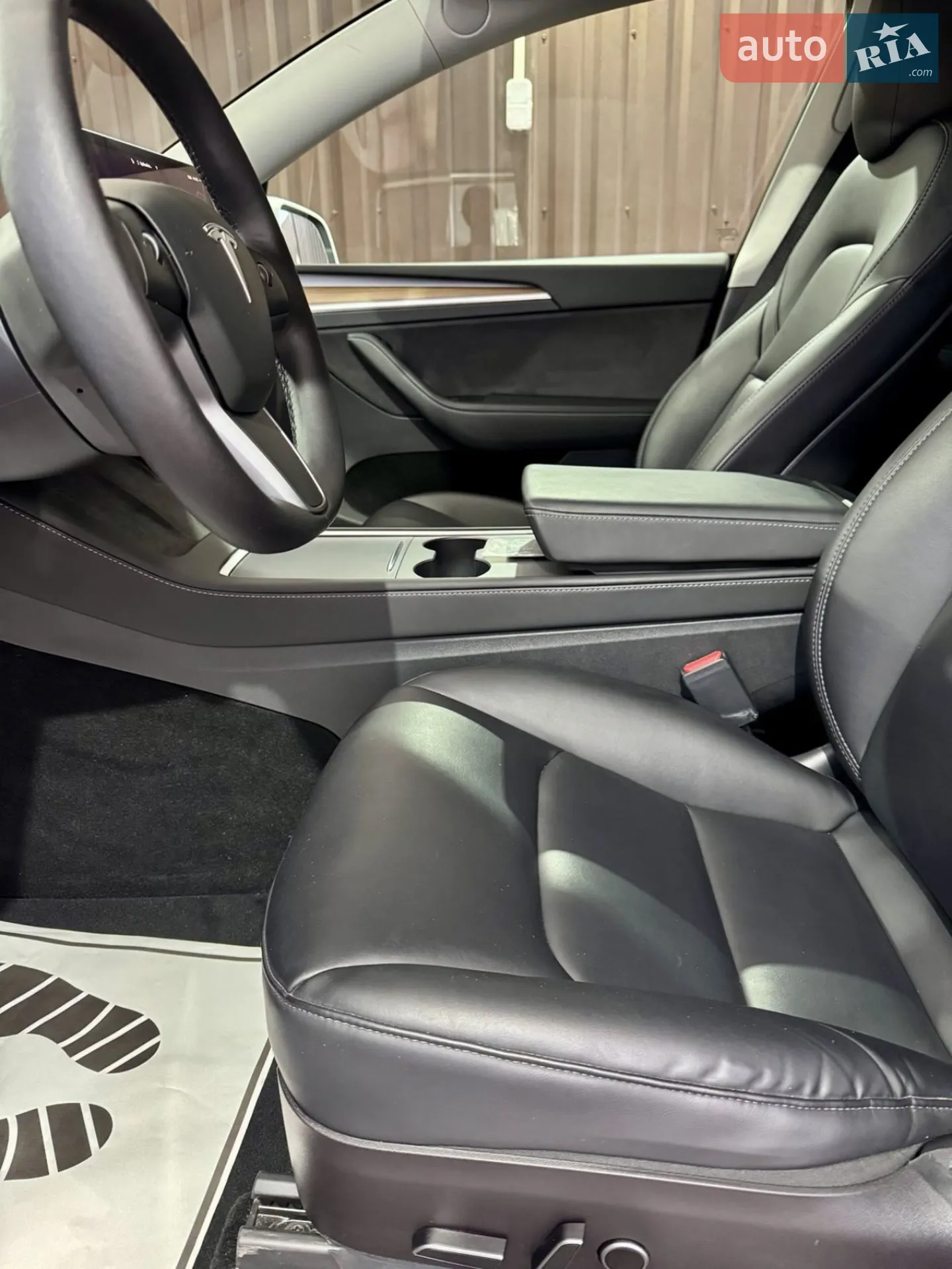 2022 Tesla Model Y - мініатюра 12