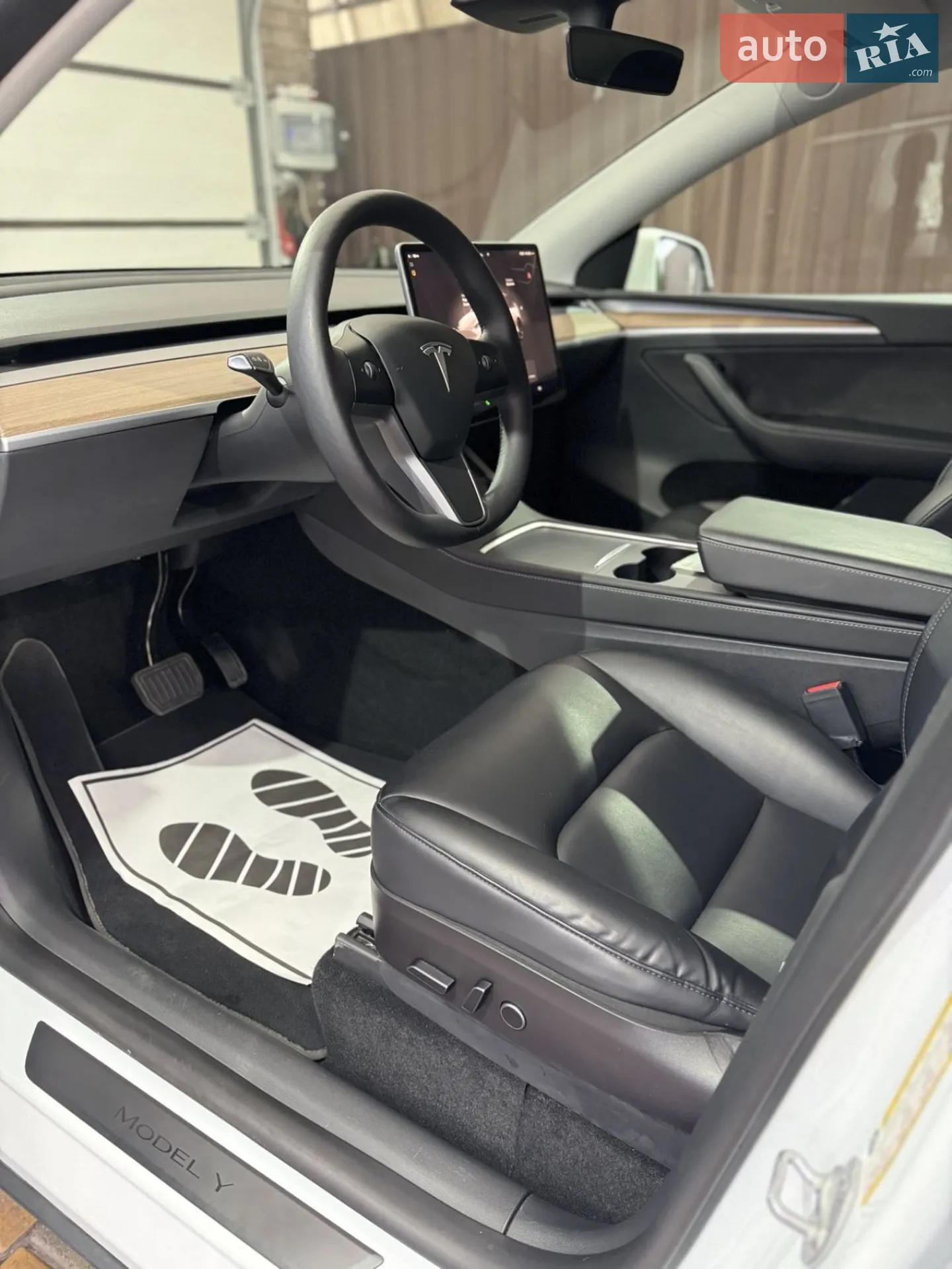 2022 Tesla Model Y - мініатюра 16