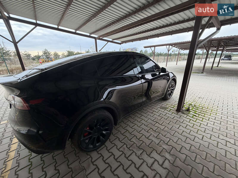 Позашляховик / Кросовер Tesla Model Y 2024 в Чорноморську